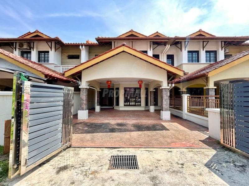 Primaya Bandar Tun Hussein Onn 25x75 Gated Guarded Terrace House - Image 1