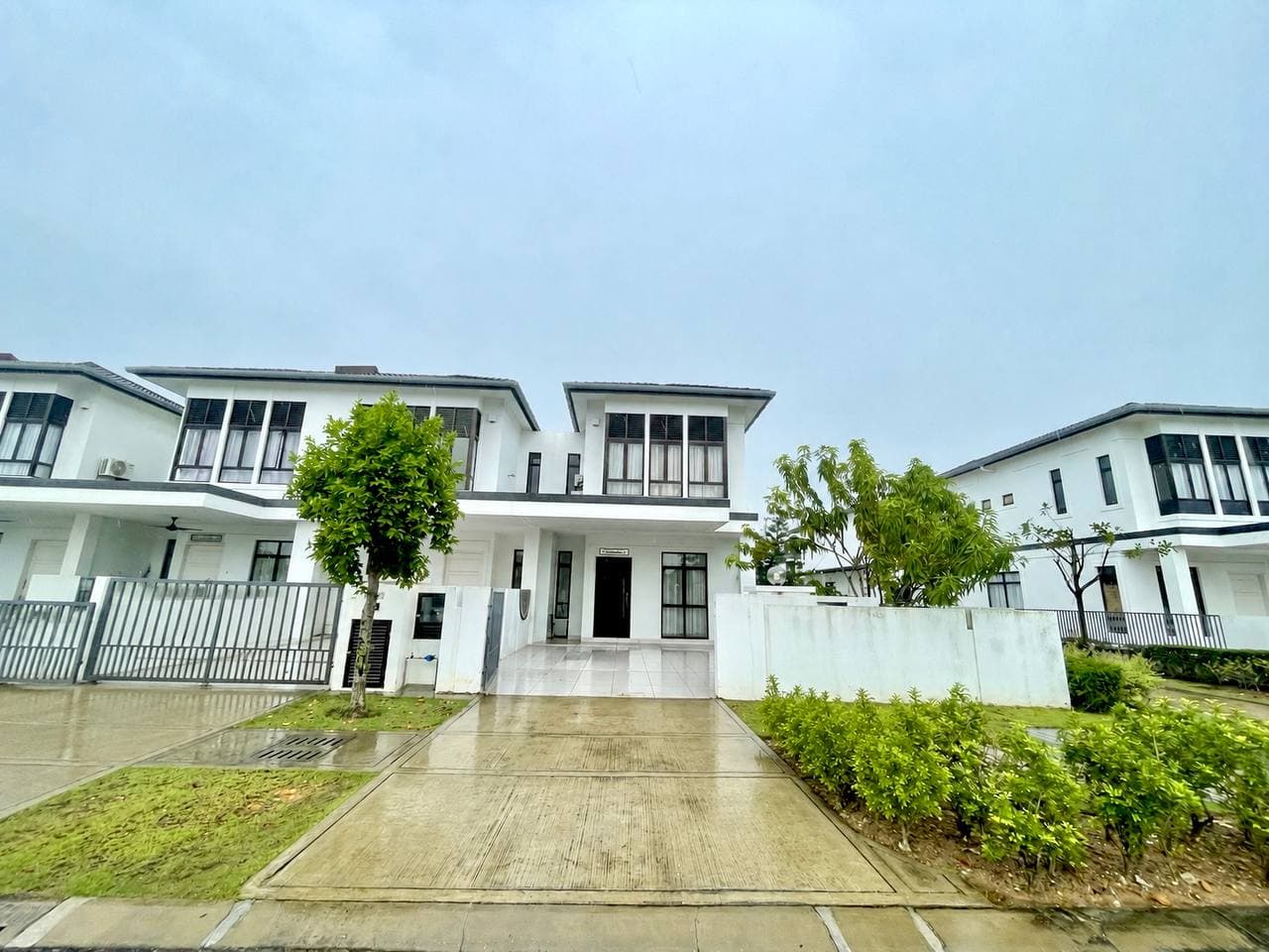 Fully Renovated Double Storey Graham Eco Grandeur Puncak Alam Selangor - Image 1