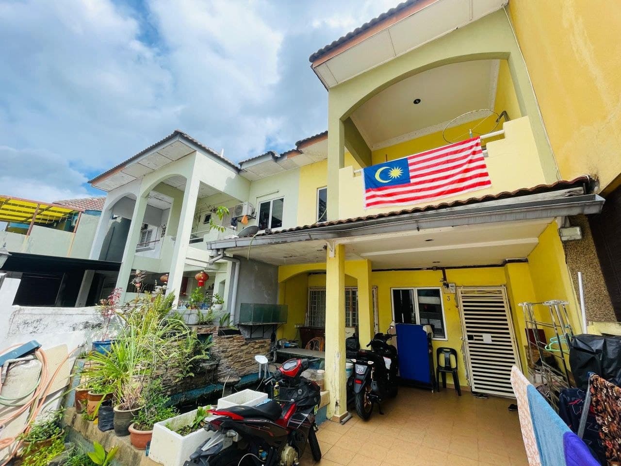 Renovated 2-Storey Terrace House in Taman Puchong Intan - Image 1