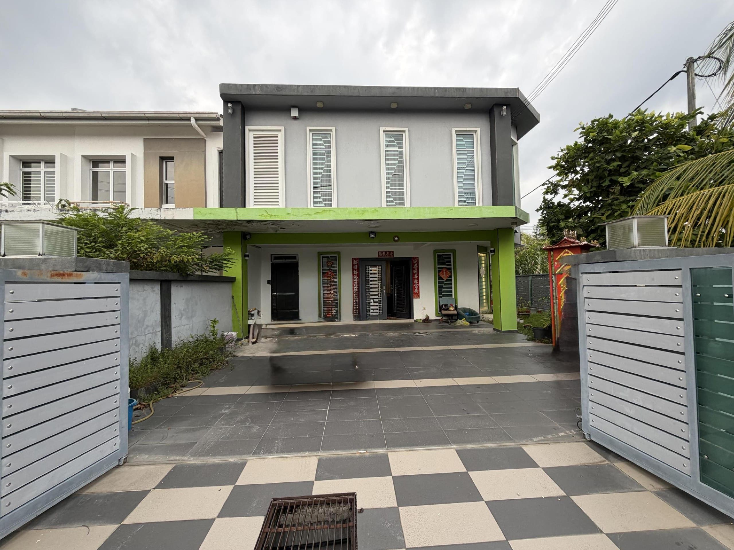 Renovated Double Storey Corner Lot Bandar Tasik Kesuma Fasa 8, Semenyih - Image 1