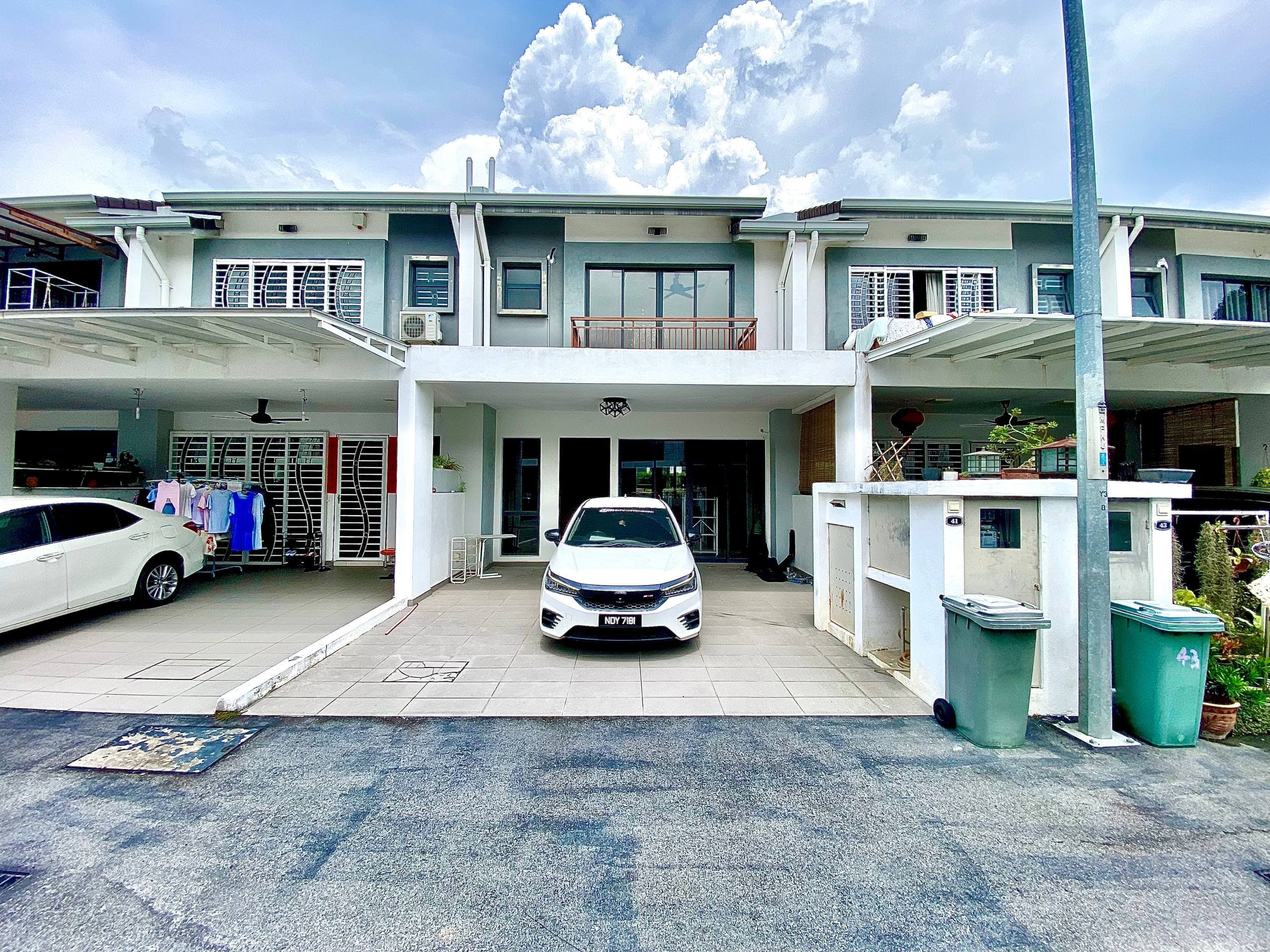 Double Storey Terrace Carnation Diamond City Semenyih Selangor - Image 1