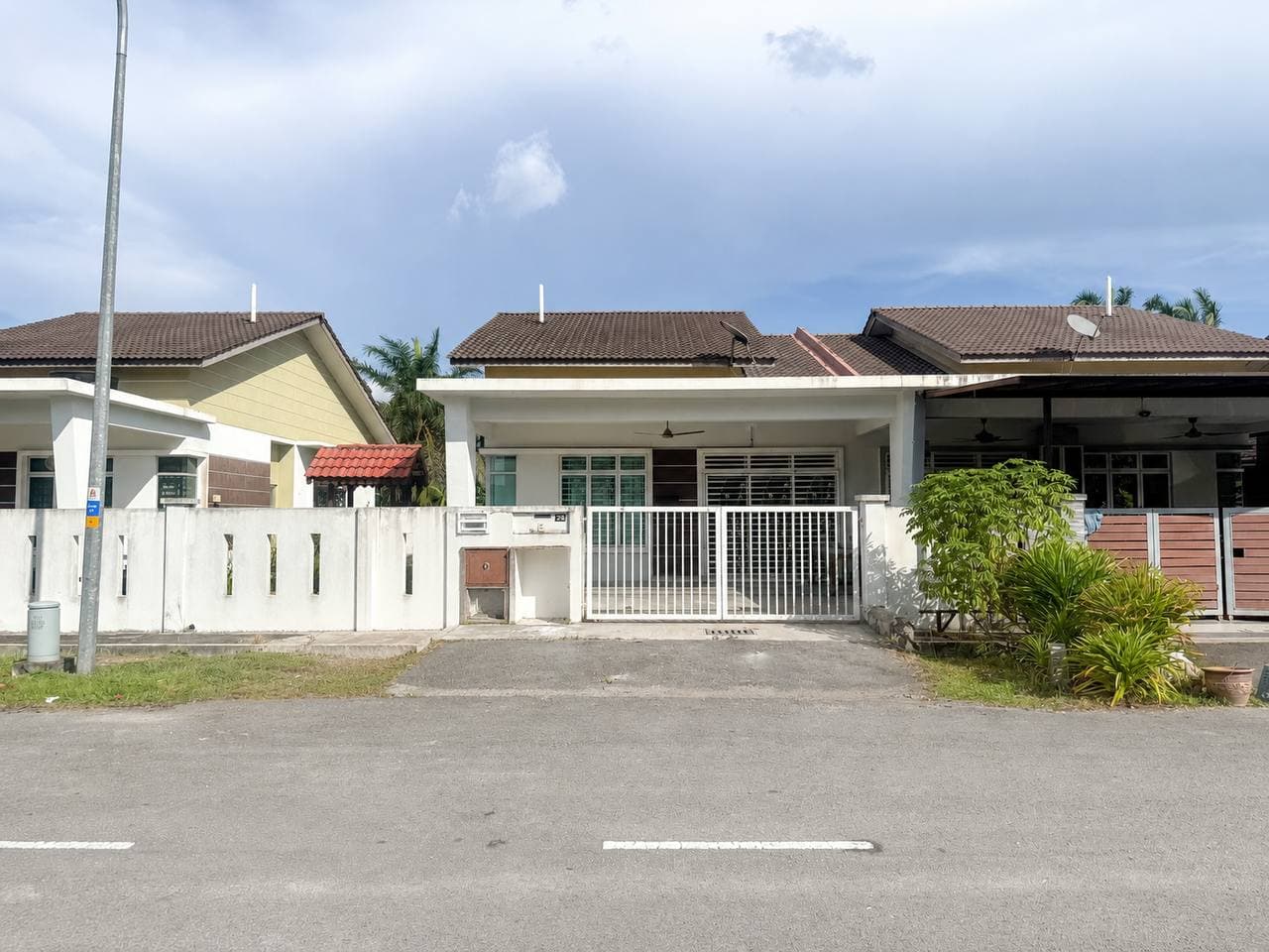 Single Storey Semi-D Jalan Puyuh, Jenjarom - Image 1