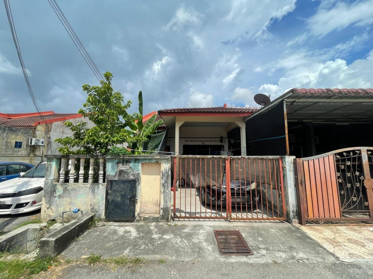Single Storey Terrace House in Taman Telok, Telok Panglima Garang - Image 1