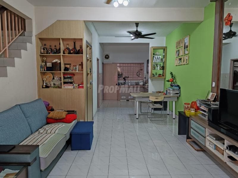Taman Putra Prima Puchong 2 Sty Freehold 4R3B Renovated Extended Gated Guarded - Image 1