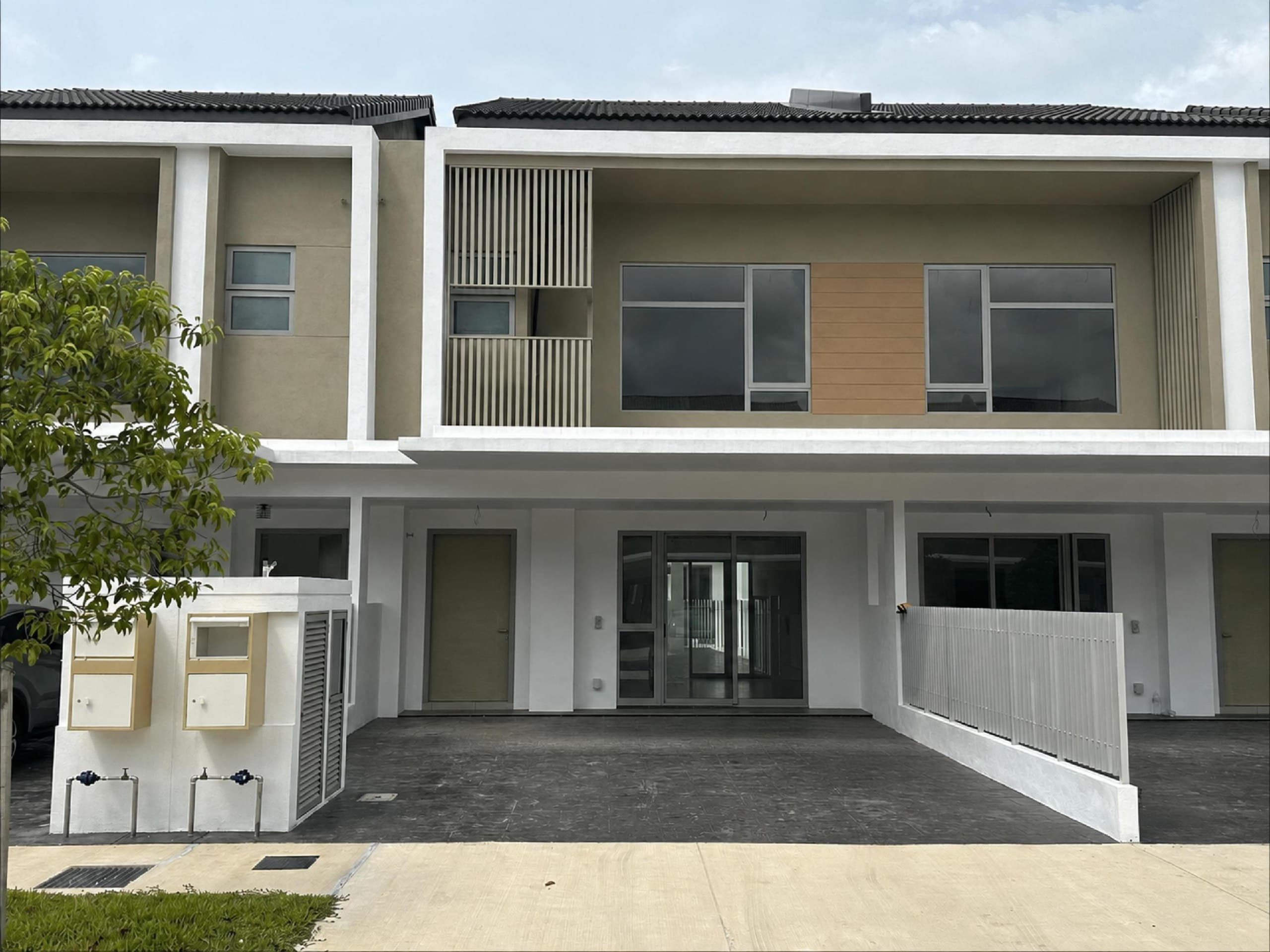New Unit 4 Bedroom Mio Spring Gamuda Cove - Image 1