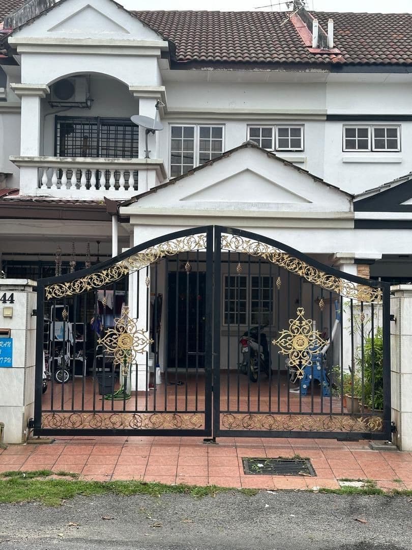 2 Storey Terrace, Puchong, Selangor - Image 1