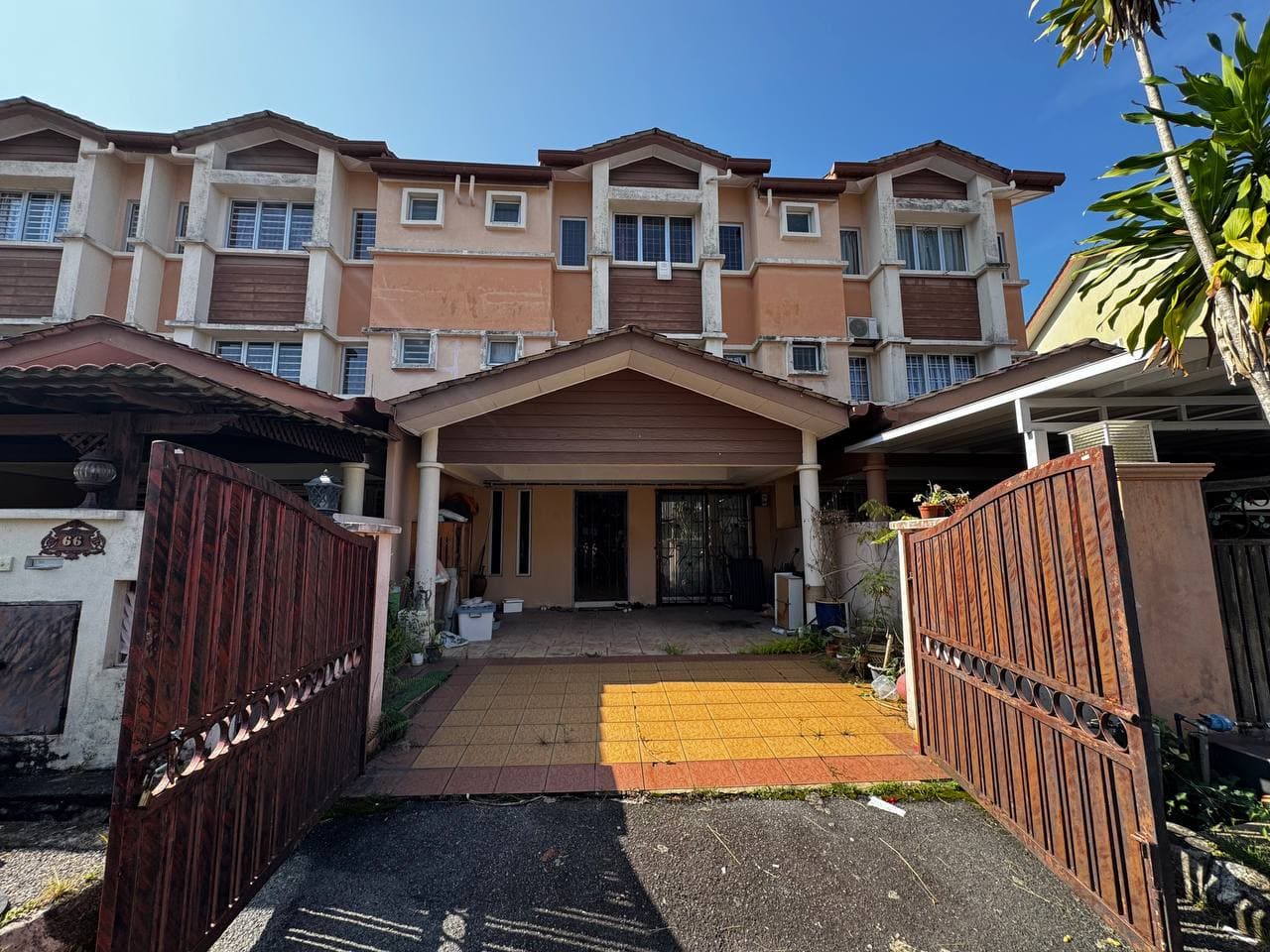 2.5 Storey Terrace Taman Bukit Permata Batu Caves, Gombak - Image 1