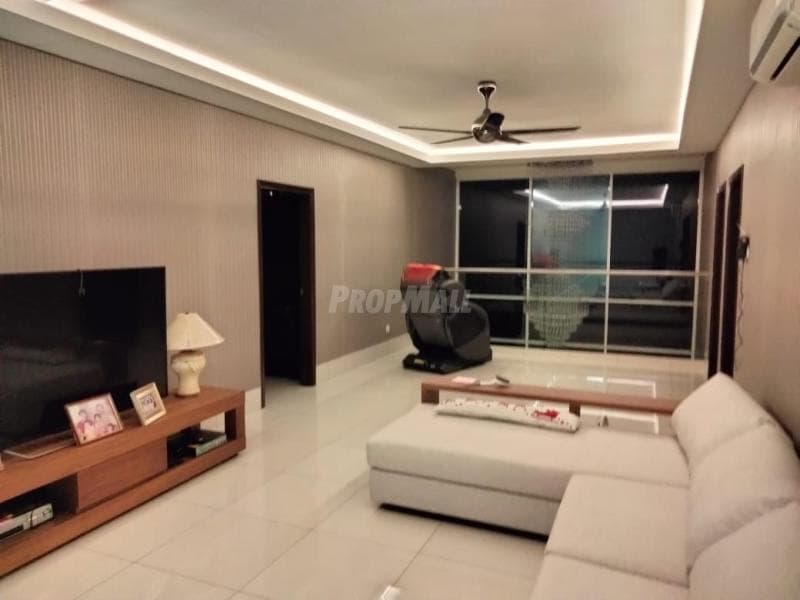 Freehold 2 Storey Bungalow at Taman Bukit Suria 2 Bandar Sungai Long - Image 1
