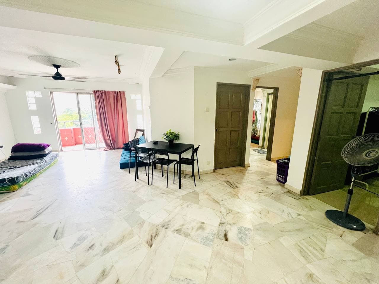 Le Jardine Deluxe Condo, Pandan Indah - Image 1