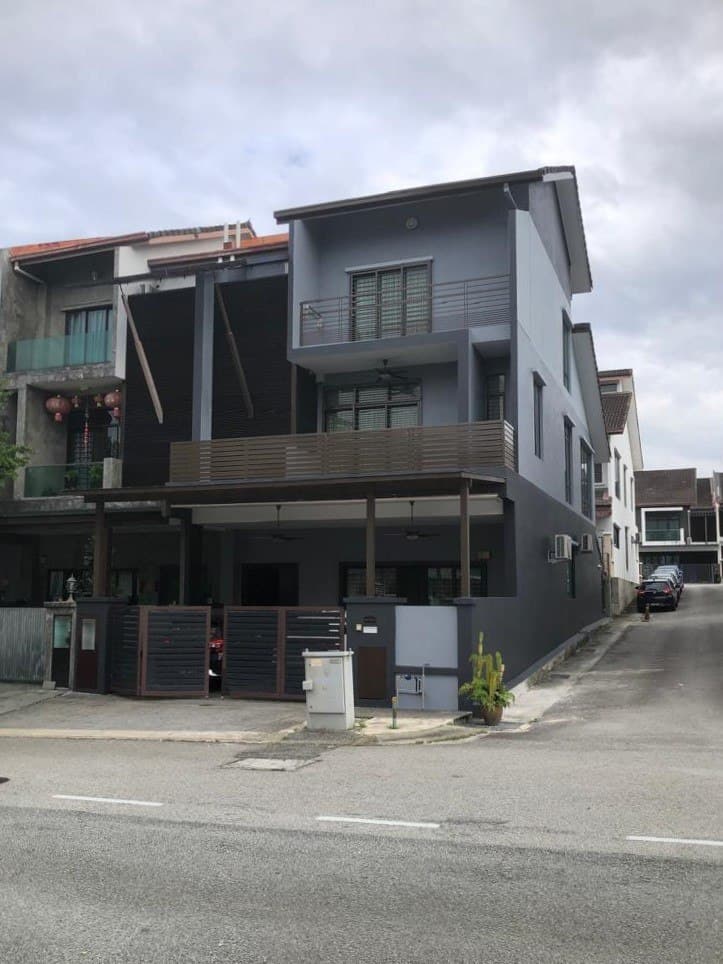 27x75 End Lot Non Bumi Teres 2.5 Tingkat Kinrara Residence, Puchong