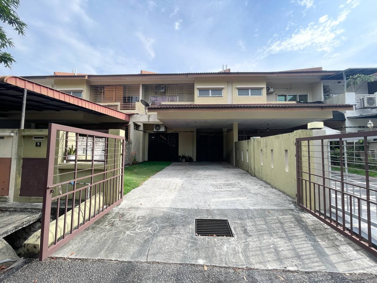 2 Storey Terrace House Alam Suria Puncak Alam Selangor - Image 1
