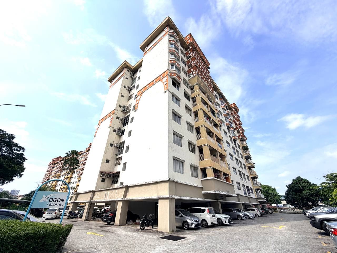 Koi Tropika Condominium Puchong