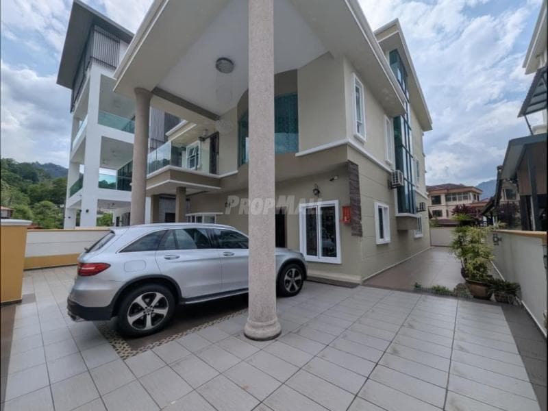 Fully Furnished 3 Storey Bungalow Taman Templer Saujana, Rawang