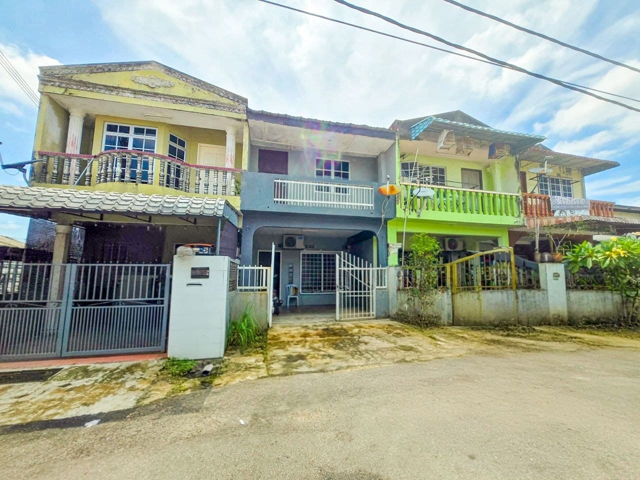 2-Storey Terrace House Low Cost Kampung Melayu Ampang - Image 1