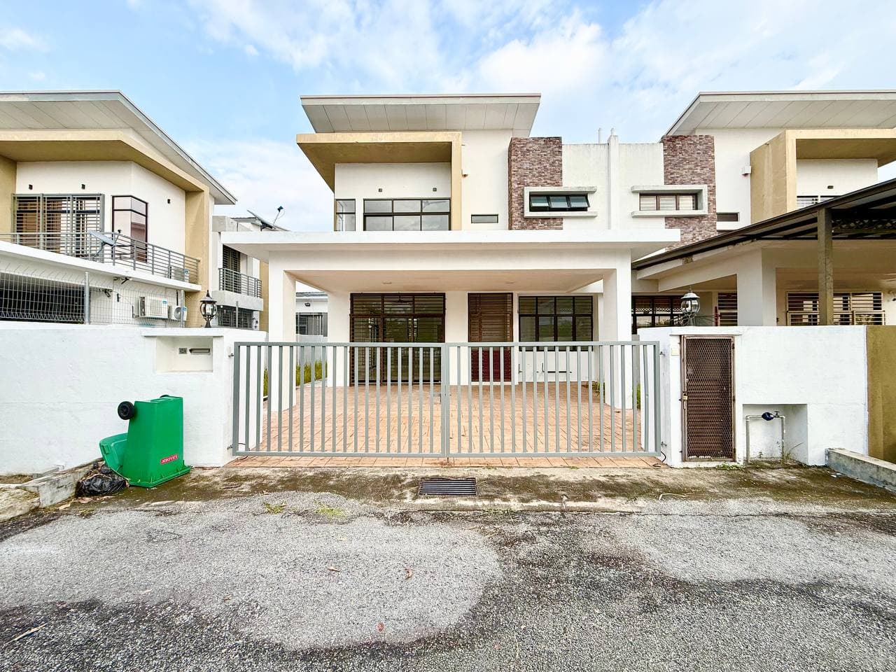 Double Storey Semi-D Bandar Tasik Kesuma Semenyih