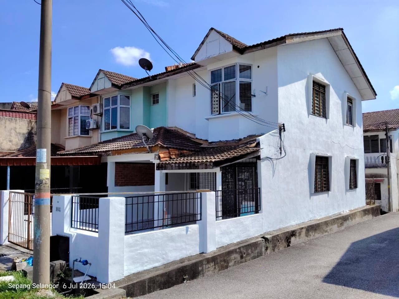 Double Storey Terrace House Tmn Dahlia, Bdr Baru Salak Tinggi - Image 1