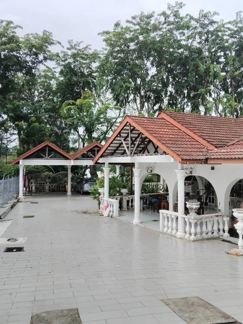 Corner Lot Single Storey Bungalow Seksyen 6 Shah Alam