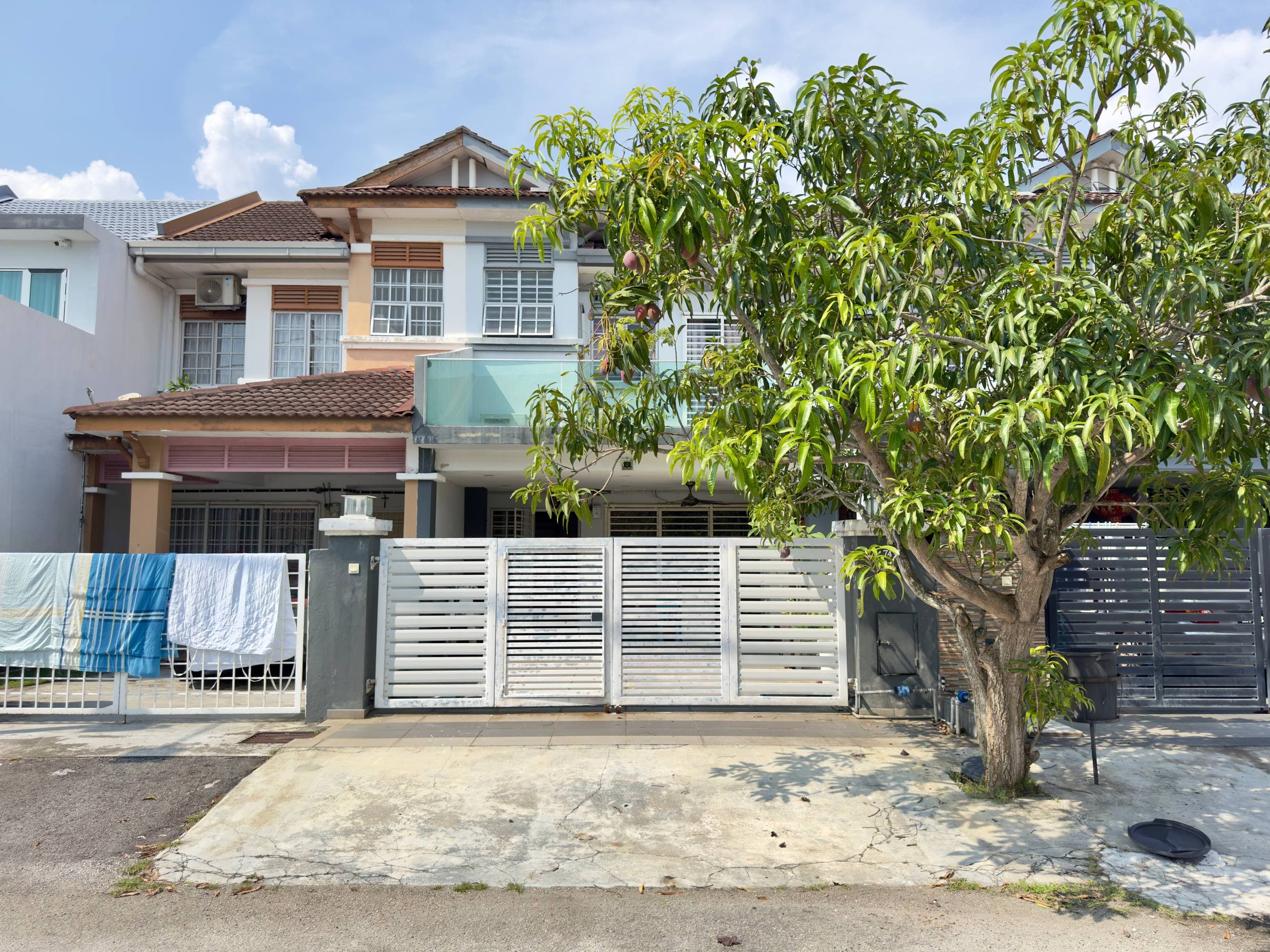 Fully Renovated Extended 2-Storey Terrace House in Bandar Bukit Puchong 2