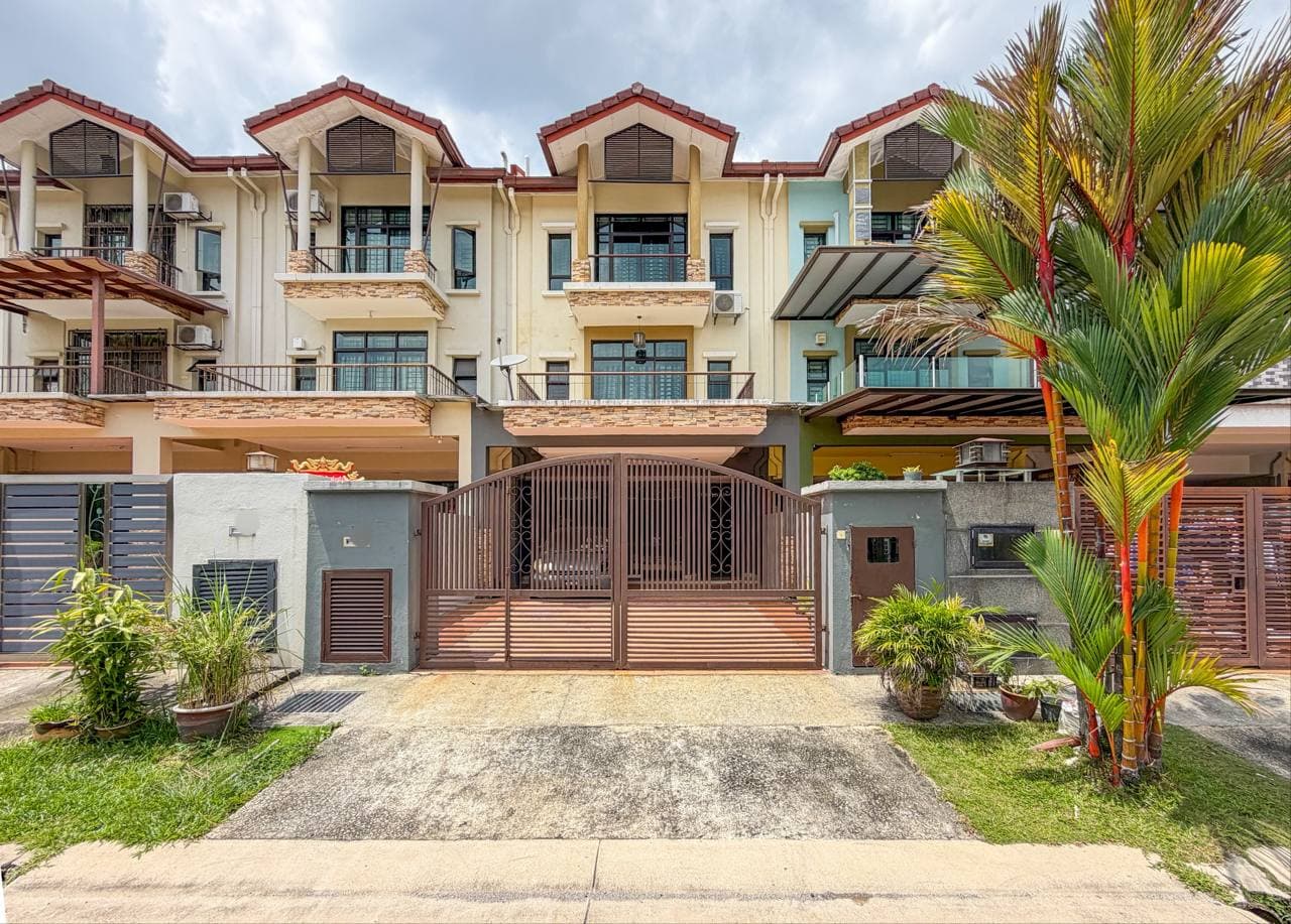 Triple Storey Taman Sentosa Villa Kajang