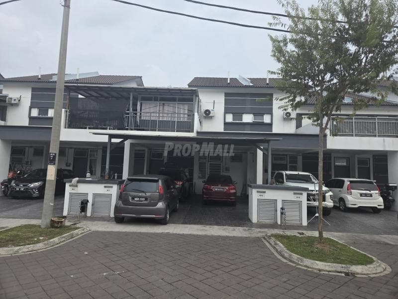 Townhouse Groundfloor Kita Bay, Cybersouth - Image 1