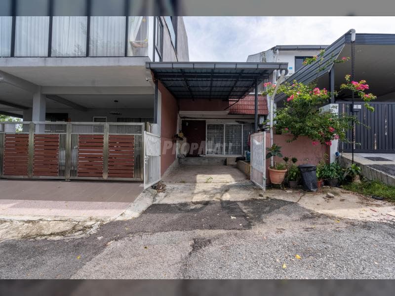 Freehold Double Storey Terrace Taman Seri Gombak Fasa 6 - Image 1