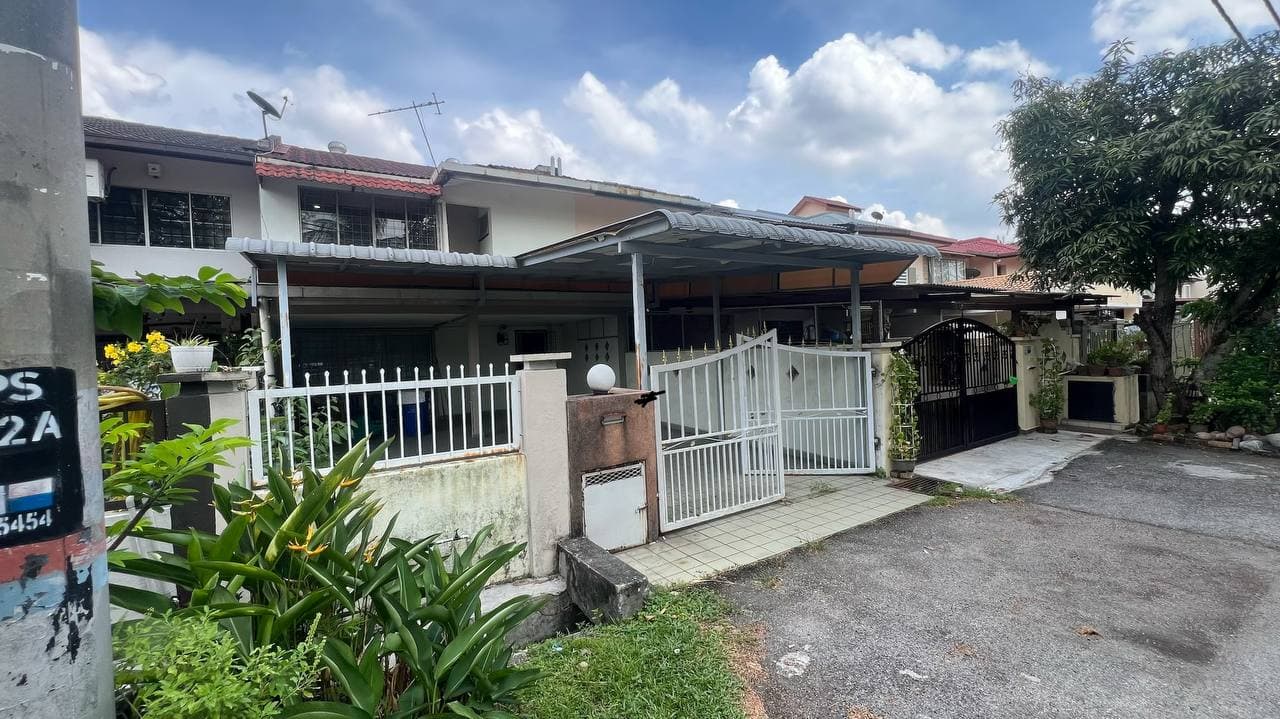 Teres 2 Tingkat Taman Bunga Negara, Seksyen 27, Shah Alam - Image 1