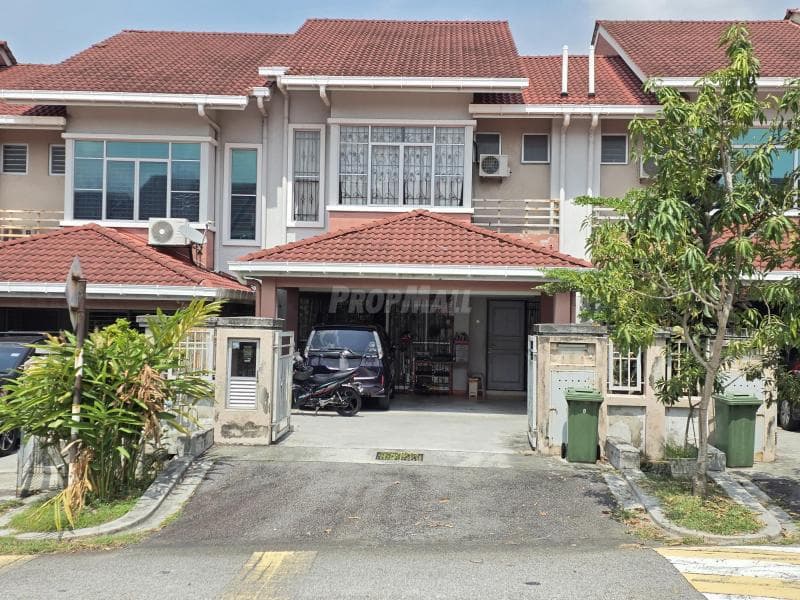 2 Storey Terrace House Bandar Seri Putra, Bangi