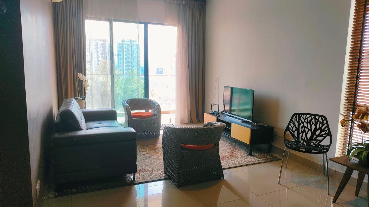 UNIV 360 Serdang Corner Lot Fully Furnished Lake View