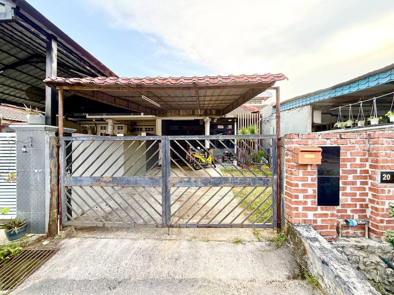 Single Storey Seksyen 16 Bandar Baru Bangi - Image 1