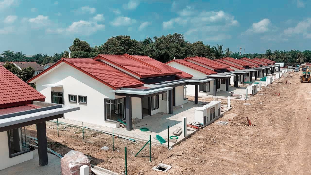 Single Storey Semi D Taman Seri Pinang Pulau Indah Klang - Image 1