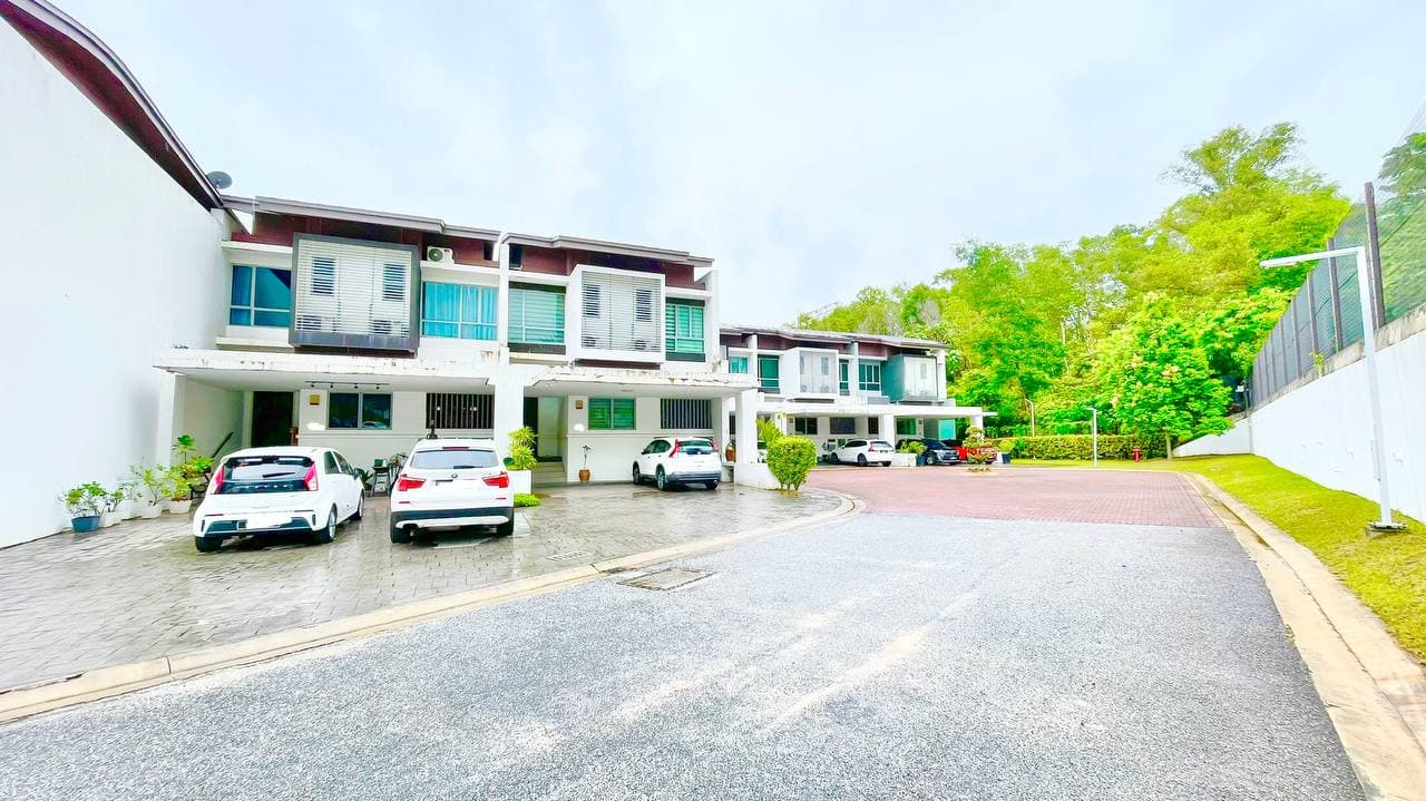 3 Storey Superlink Jalan Schumann Symphony Hills Cyberjaya
