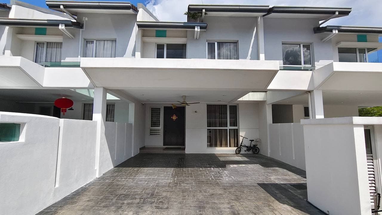 2 Storey Terrace Tropicana Aman Bayan, Telok Panglima Garang - Image 1