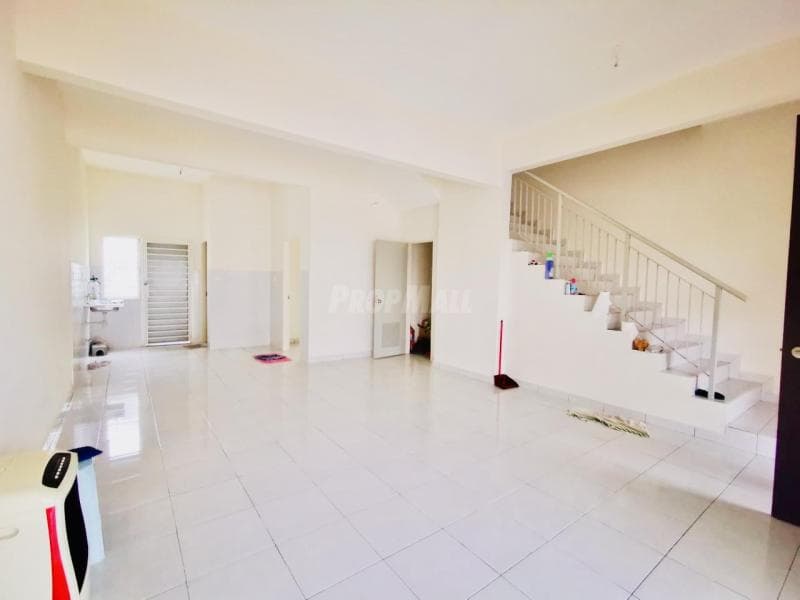 Double Storey Terrace House Hillpark The Palm, Puncak Alam - Image 1