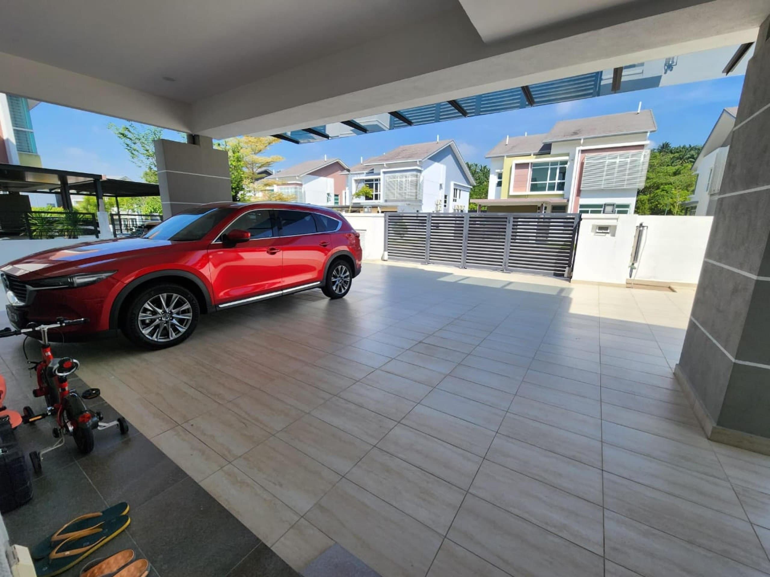 3-Storey Prestigious Freehold Bungalow Astellia Residences in Denai Alam