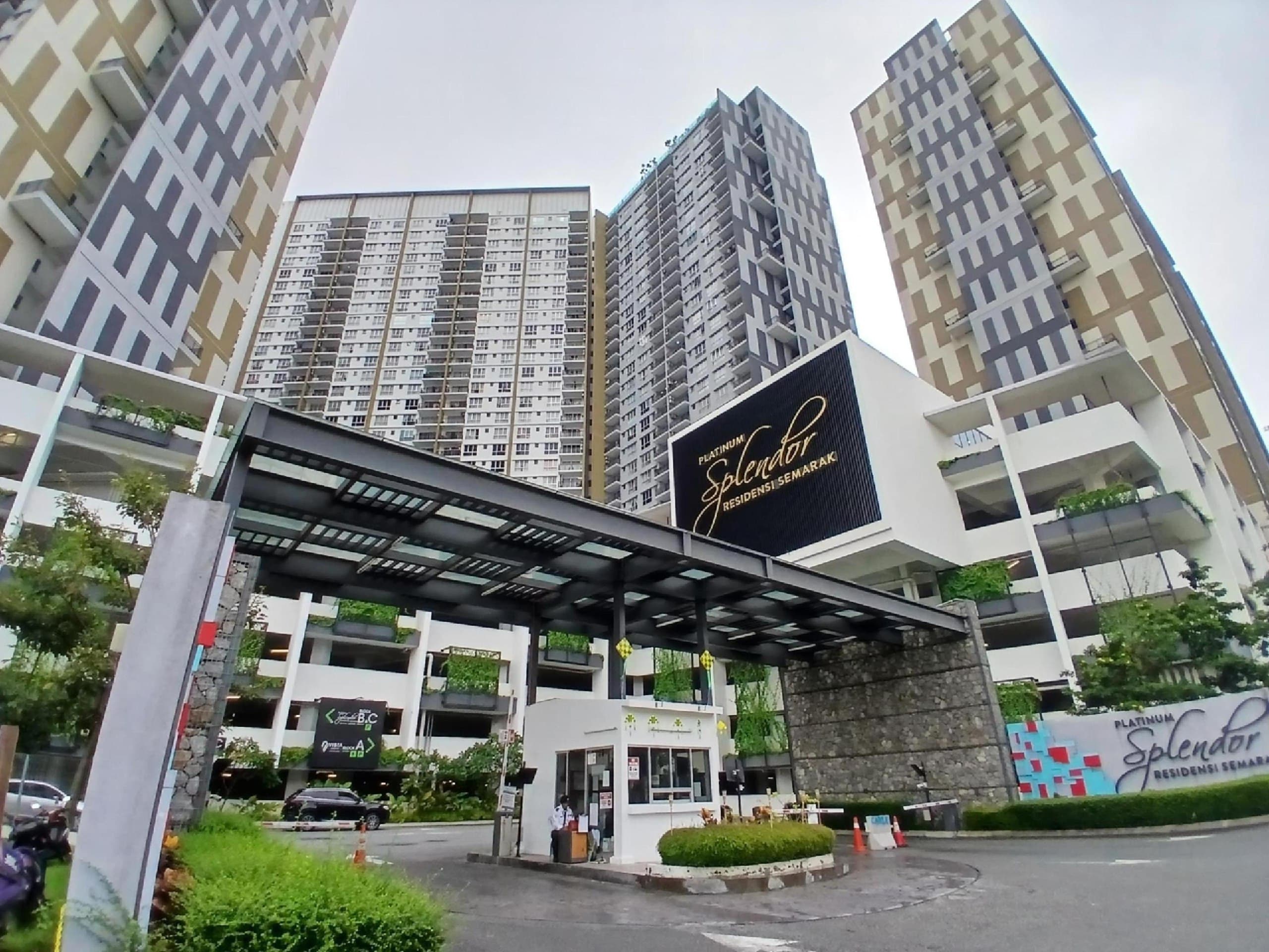 Renovated Partial Furnished Platinum Splendor Residensi Semarak Condominium - Image 1