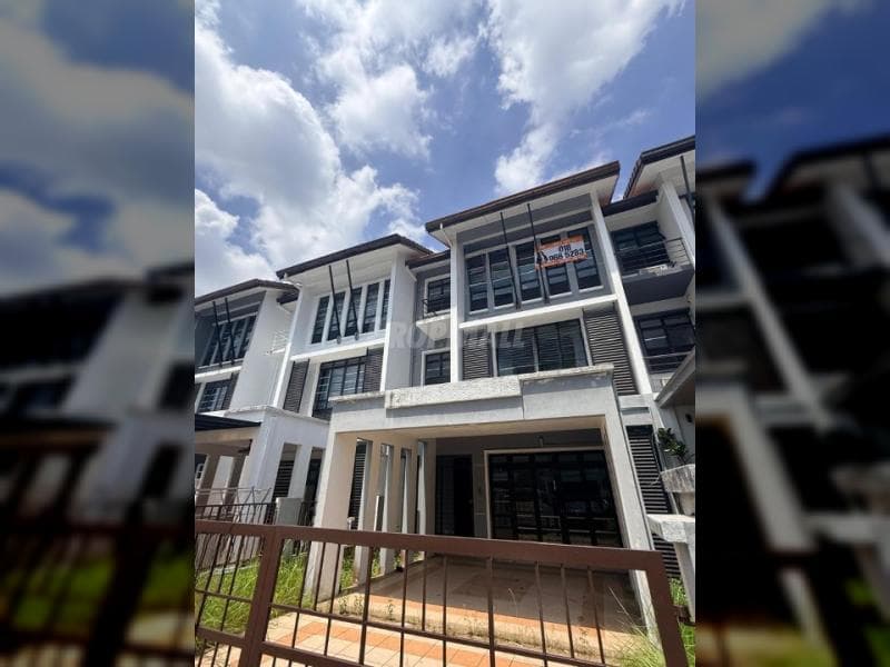 Super Link 2.5 Storey House Low Den BK5E Hening Freehold - Image 1