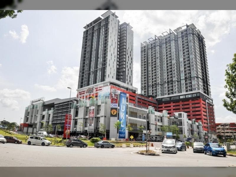 De Centrum Residences SOHO Duplex For Sale