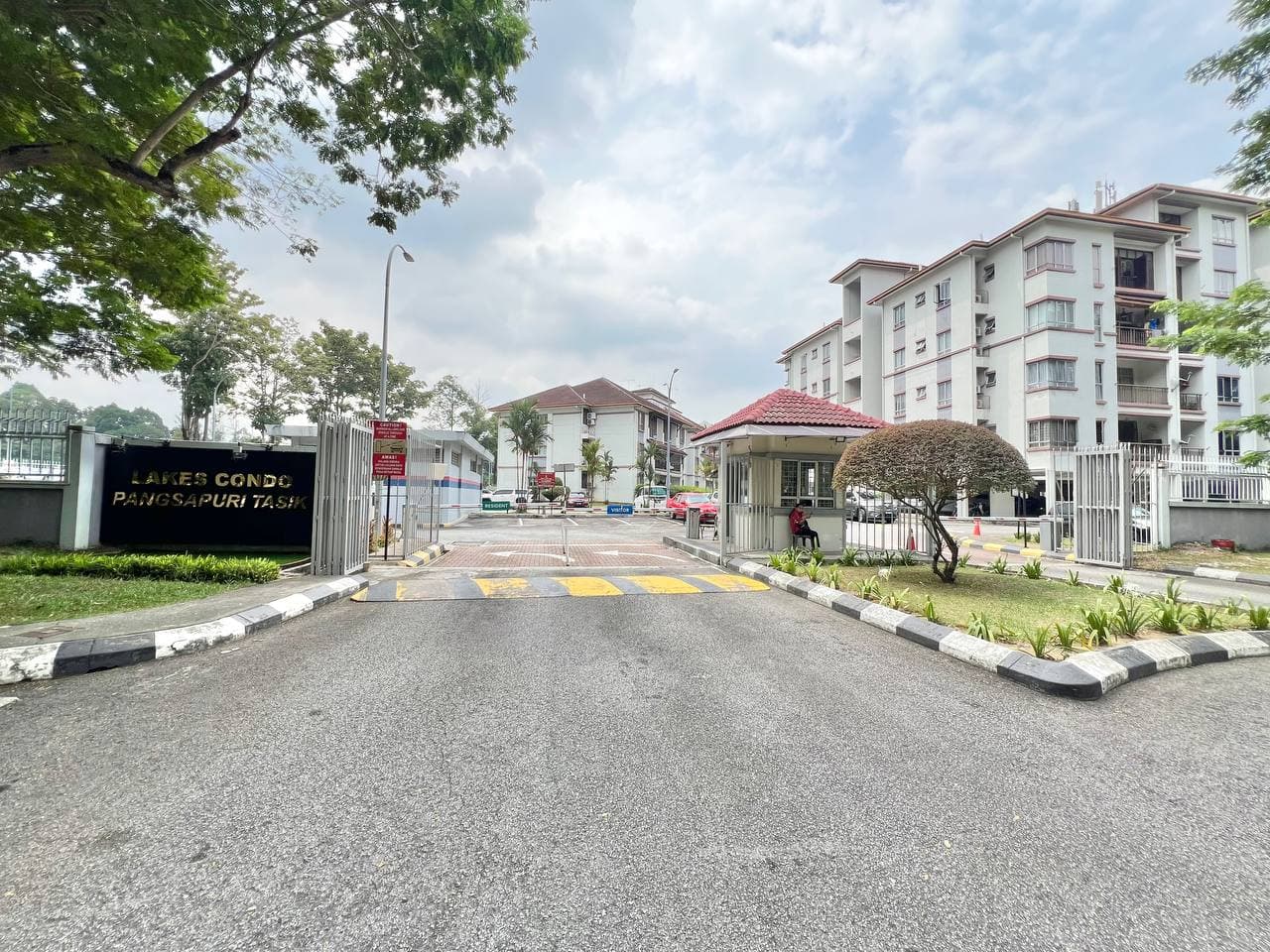 Lakes Condo Kota Kemuning, Shah Alam For Sale - Image 1