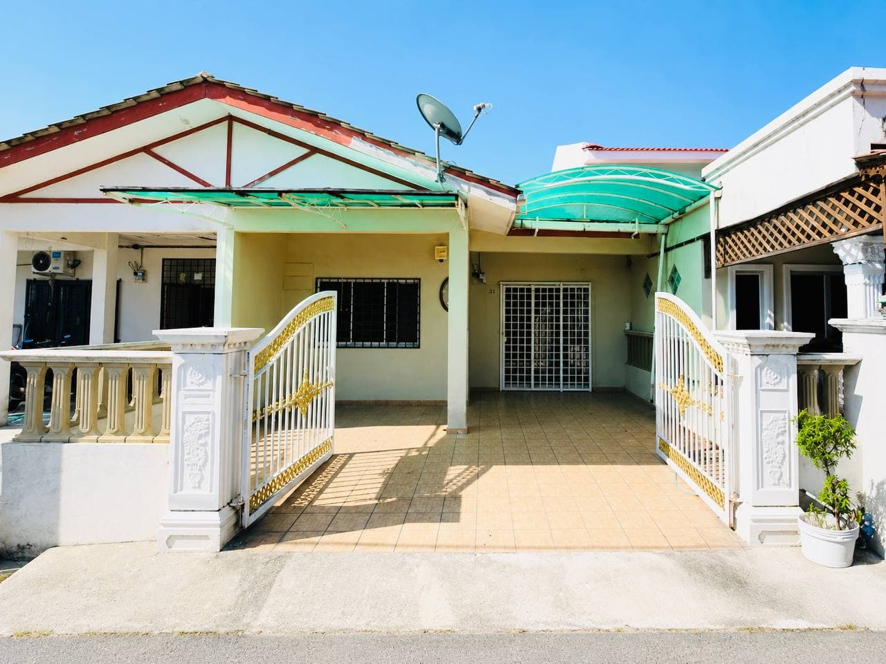 Single Storey Terrace Fasa 4 Bandar Tasik Kesuma Semenyih