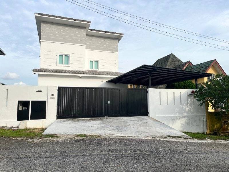 Double Storey Bungalow Desa Putra, Kajang-Putrajaya