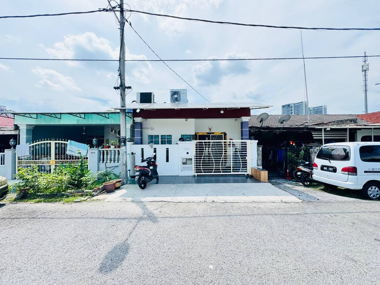Non Bumi Single Storey Terrace House Taman Mawar Puchong