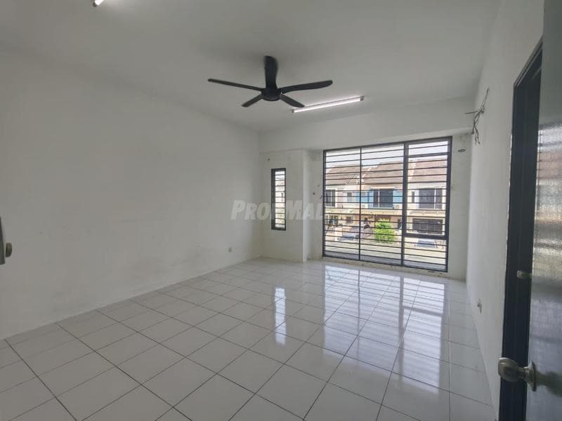 2-Storey Terrace Aquila, Taman Alam Sutera, Puncak Alam - Image 1