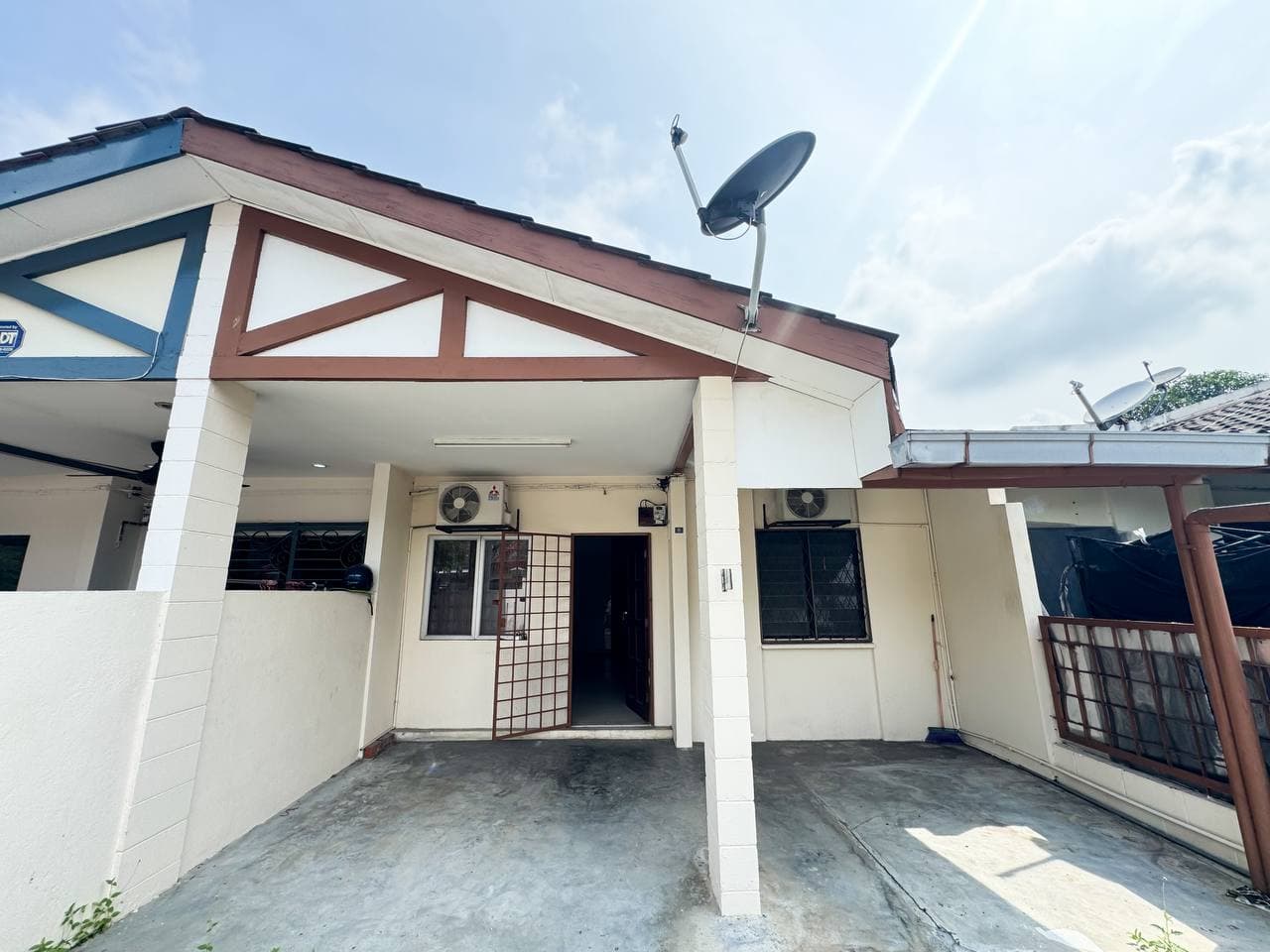 Well Maintained Single Storey Terrace in Bandar Sunway PJS 7 - Image 1