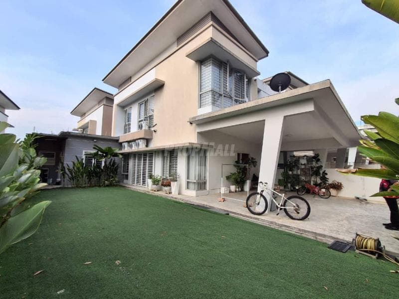 Semi-D Cluster 2 Storey Casa Suria U10 Shah Alam