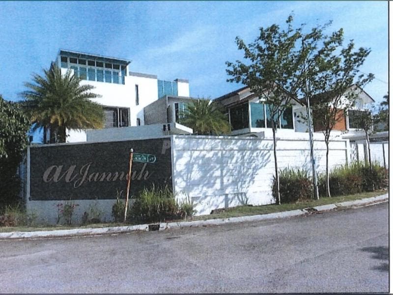 Three Storeys Bungalow with Private Pool in Shah Alam