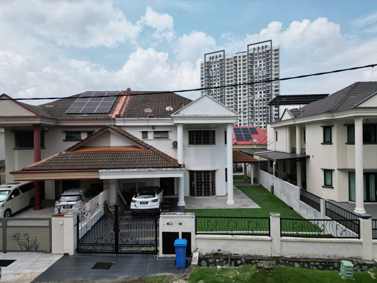 2 Storey Semi D Avalon Hills Bukit Rahman Putra, Sg Buloh - Image 1