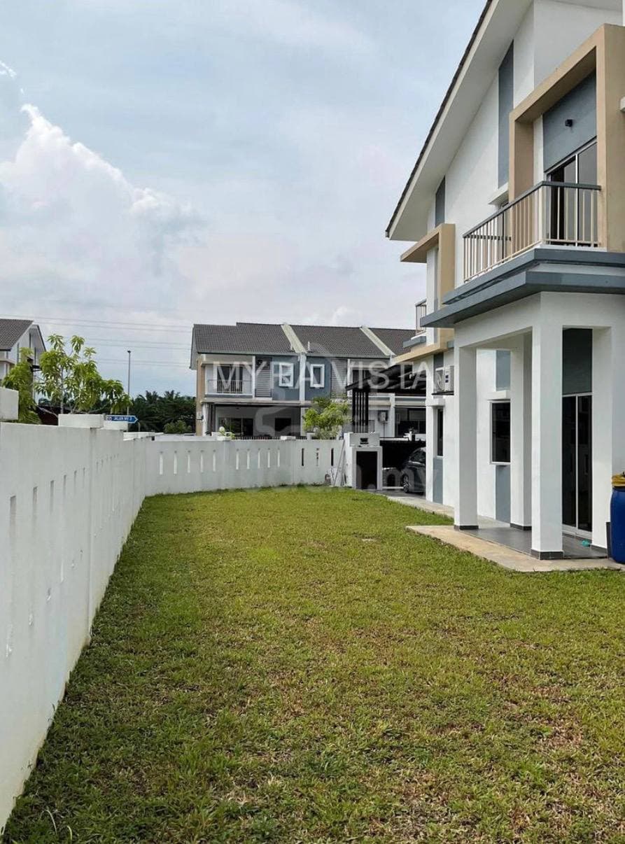Corner Lot Double Storey Renovated House - Image 1