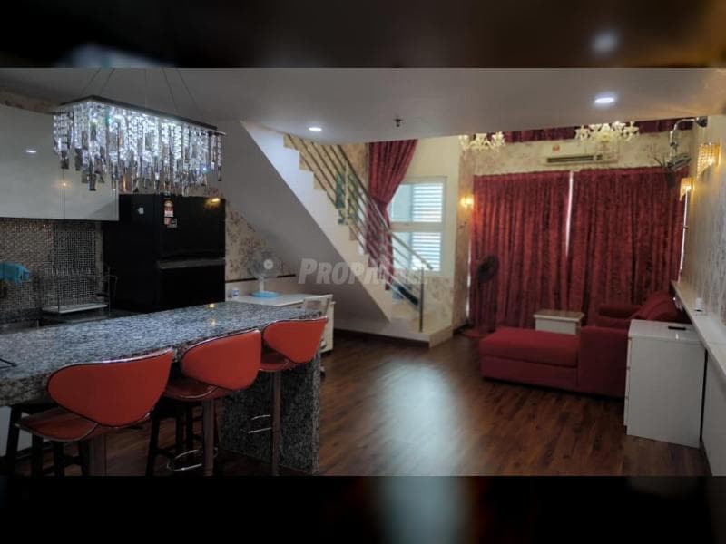 Fully Furnished De Centrum SOHO Duplex DeCentrum Tower, Jalan Ikram UNITEN