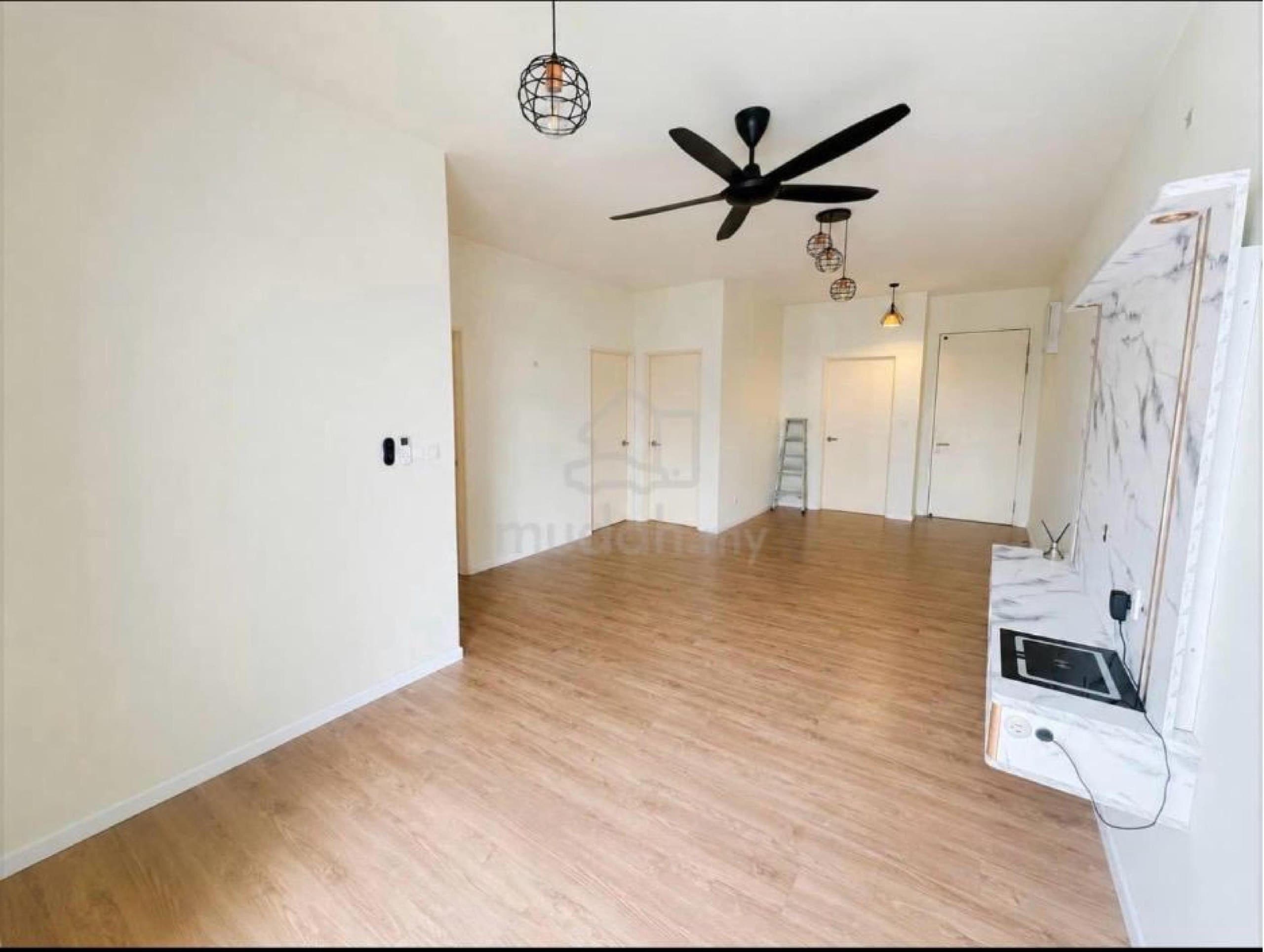 DIAN 1 Condominium - Middle Floor, Seksyen 13 Shah Alam