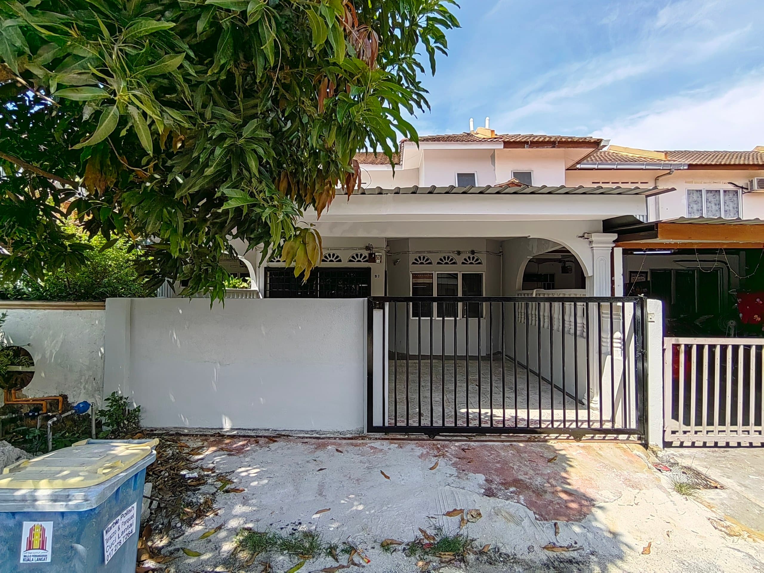 Double Storey House Taman Banting Baru, Banting - Image 1